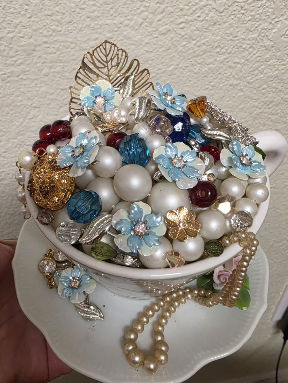 Hand Crafted Floral Tea Cup w Vintage Jewelry - Picture 7 of 7